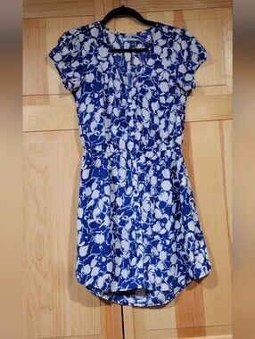 Kimchi Blue Blue and White Floral Short Sleeve Dress